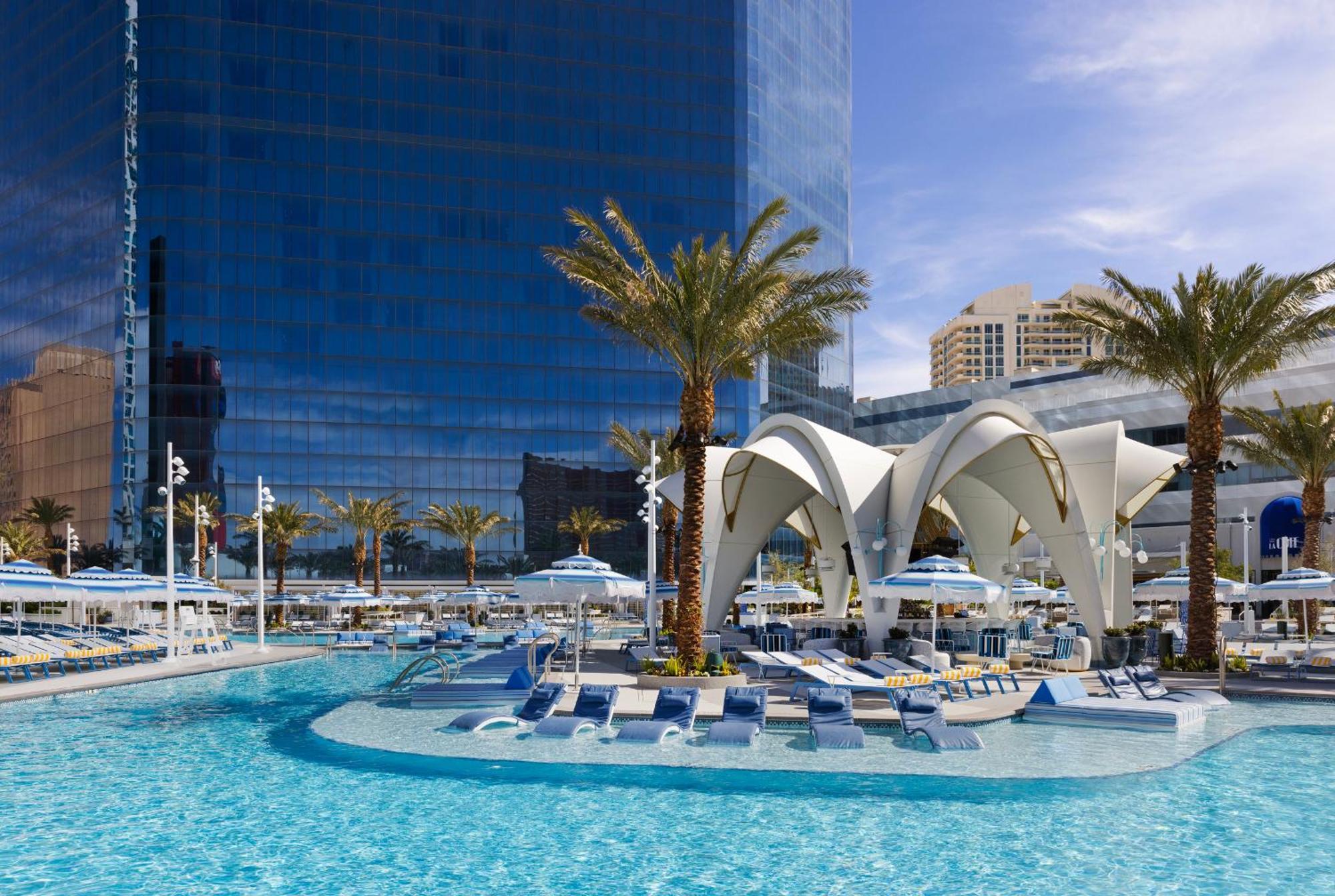 Fontainebleau Las Vegas Hotel Exterior photo